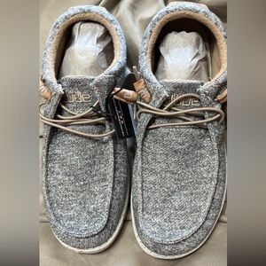 Hey Dudes, Cindy style shoe. Size 10.